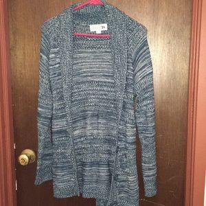 Teal cardigan with buttons and tie